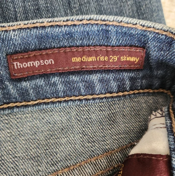 CITIZENS OF HUMANITY THOMPSON MID-RISE SKINNY JEAN - Picture 7 of 10